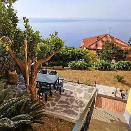 Giardino Panoramico Sul Mare, Un Angolo Di Liguria * Chiavari